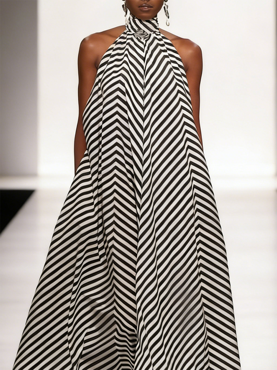 A-Line Loose Contrast Color Pockets Halter-Neck Maxi Dresses