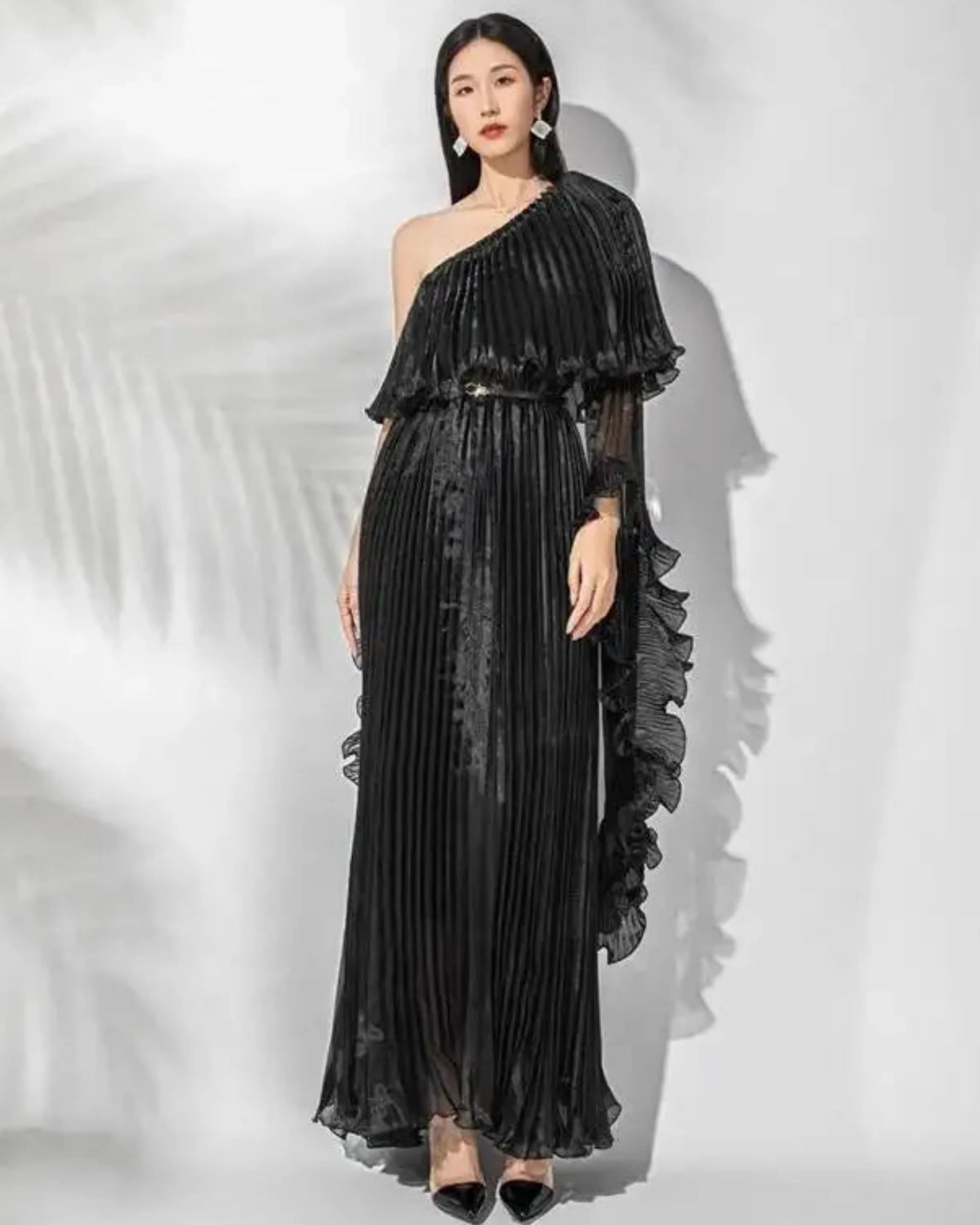 Luxury One-Shoulder Plissé Dress