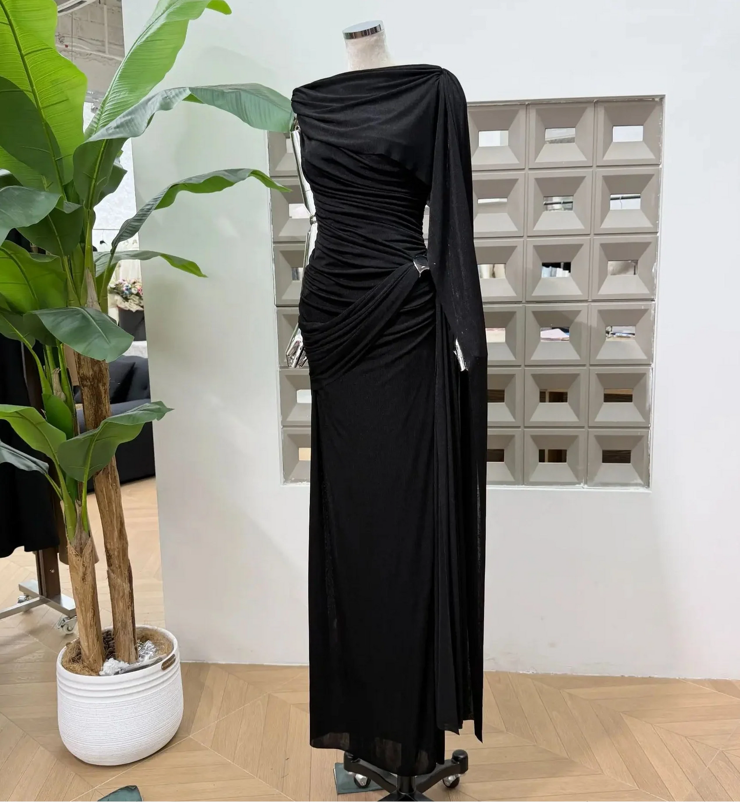 Luxury One-Shoulder Ruched Dress