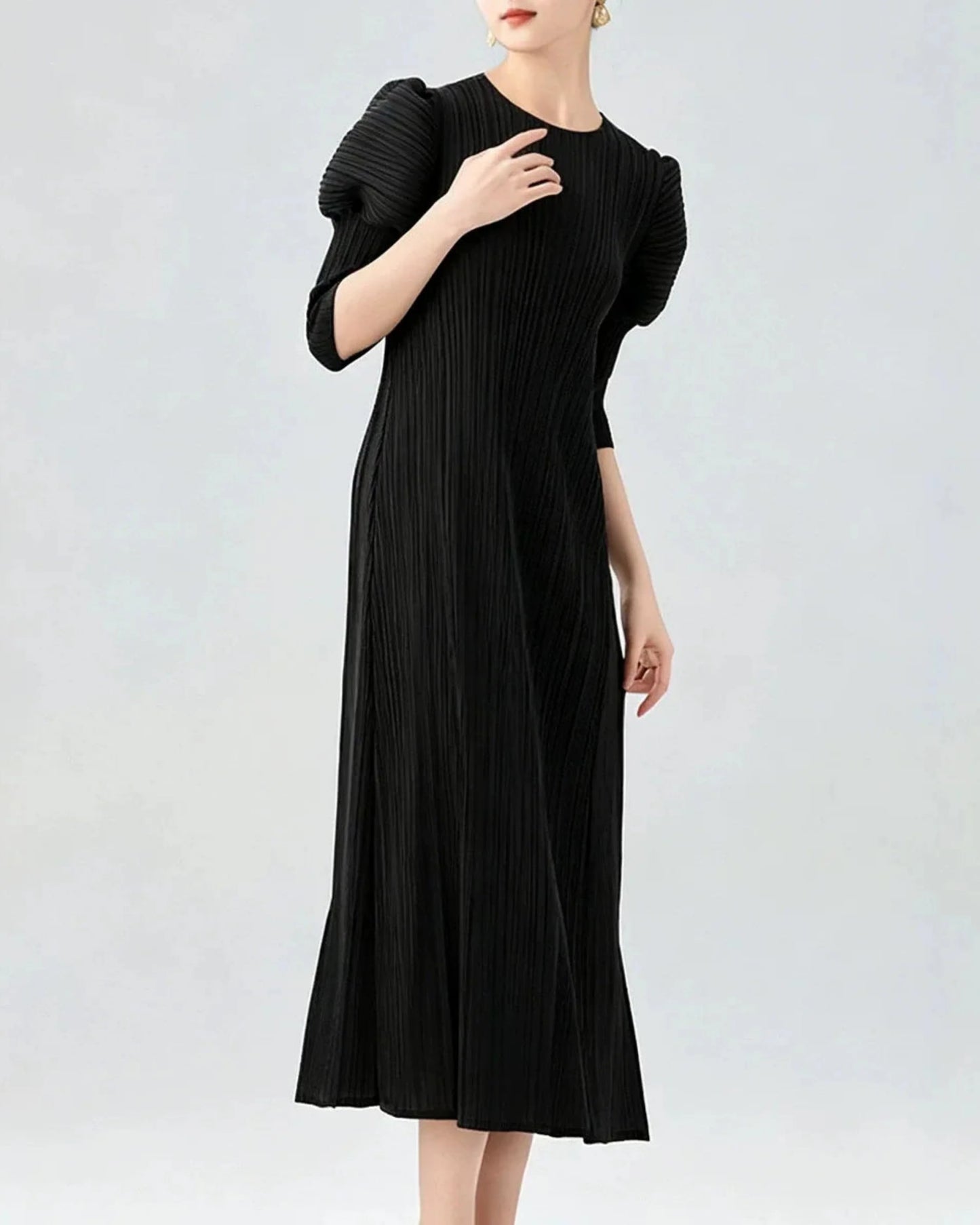 Unique Puff-Sleeve Pleated Dress