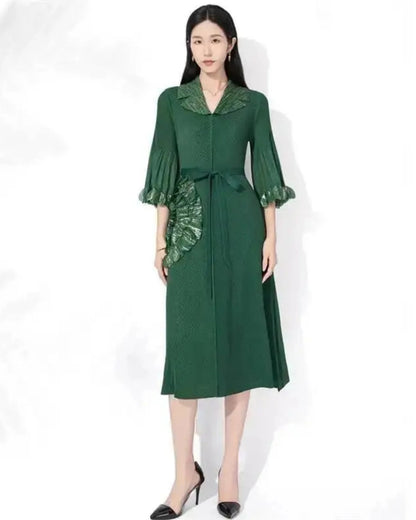 Elegant Floral Pleated Dress