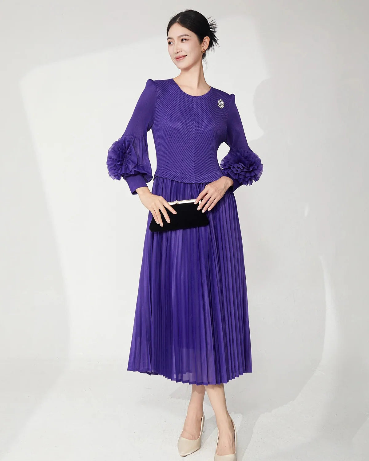Ruffle Sleeve Plissé Dress