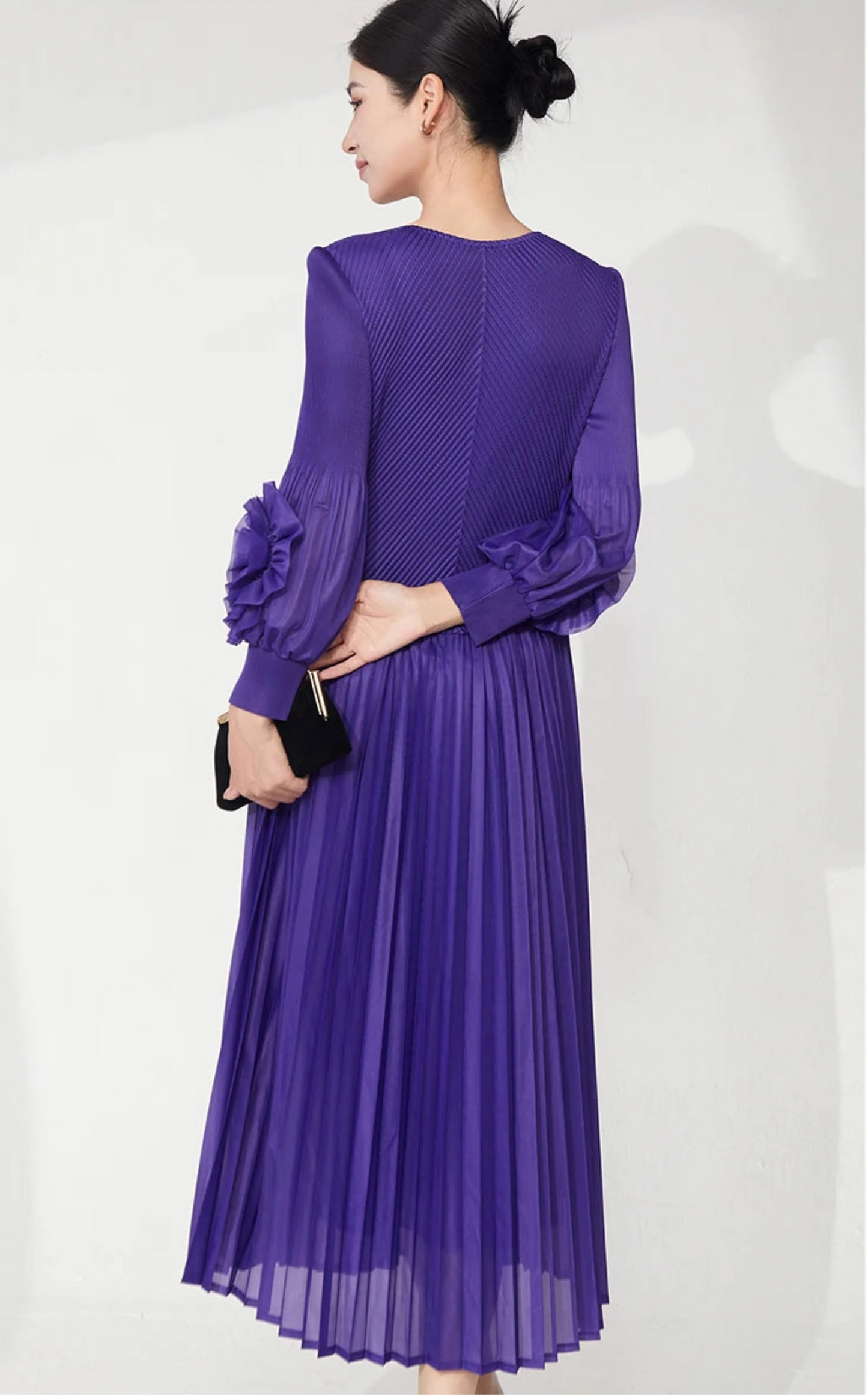 Ruffle Sleeve Plissé Dress