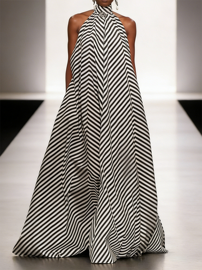 A-Line Loose Contrast Color Pockets Halter-Neck Maxi Dresses